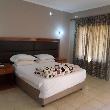 The View Lodge Victoria Falls Exterior foto